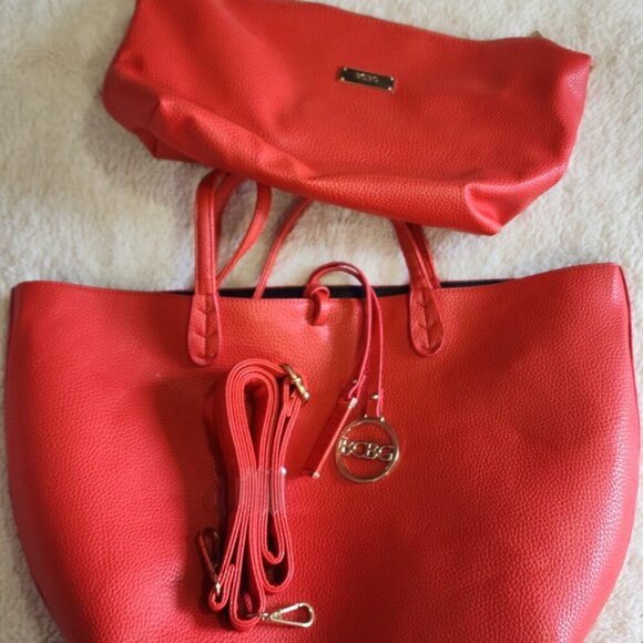 BCBG Paris reversible tote with crossbody bag - Picture 5 of 8